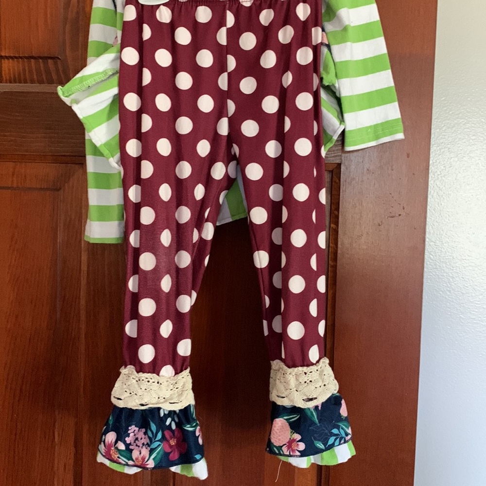 Girls boutique outfit. - Picture 3 of 6